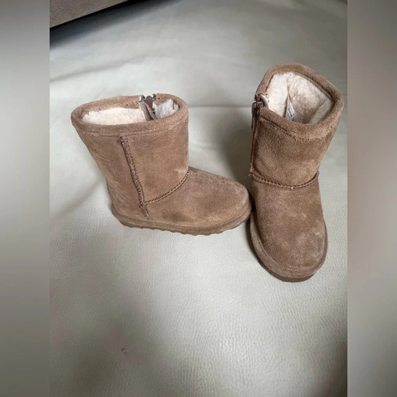 Bearpaw boots - Picture 9 of 9